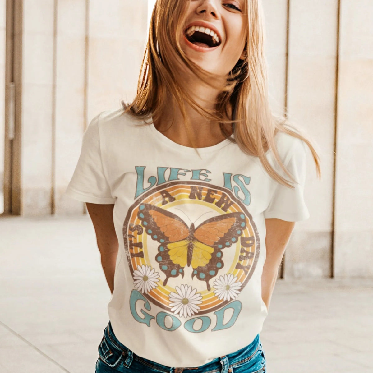 Women's Retro Life is Good T-Shirt